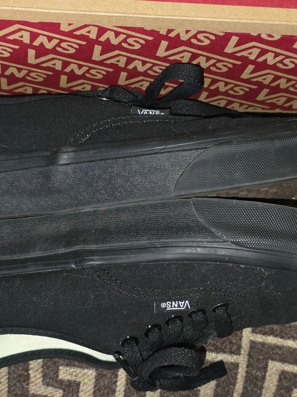 Vans Authentic Black Canvas Sneakers 8.5 New in Box